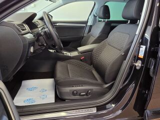 Skoda Superb Combi Ambition 2.0 TDi 110кВ
