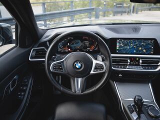 BMW 320 M-PAKETT 2.0 R4 140kW