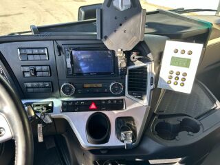 Mercedes-Benz Arocs 3763 8X4*4 EURO6 + LOFLIFT 125Z HiVision EUR 460kW