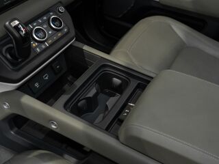Land Rover Defender 3.0 183kW