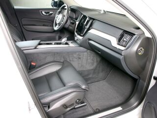 Volvo XC60 AWD ULTRA DARK LUXURY XENIUM FULL 2.0 T6 Long Range Plug-In-Hybrid 293kW
