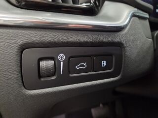 Volvo XC60 T6 Recharge Inscription Expression AT8 2.0 186кВ