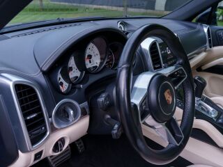 Porsche Cayenne PORSCHE CAYENNE S DIESEL 4.1 283кВ