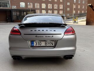 Porsche Panamera Turbo 4.8 V8 368kW