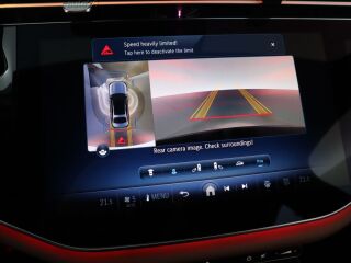 Mercedes-Benz E 300 de 4Matic AMG Plug-in 2.0 R4 145kW