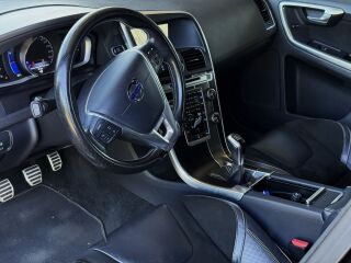 Volvo XC60 R-DESIGN FFD 140kW