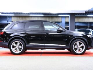 Audi Q7 quattro 3.0 50TDI MHEV 210кВ