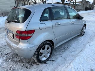 Mercedes-Benz B 180 2.0 80kW