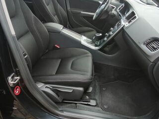 Volvo V60 D4 AWD FACELIFT 2.4 120kW