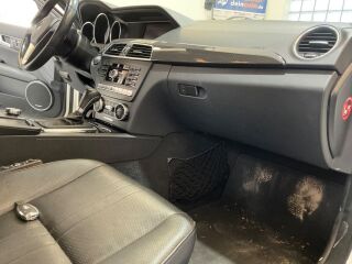 Mercedes-Benz C 300 CDI T 4Matic BlueEfficiency Avantgarde 3.0 V6 CDI 170kW