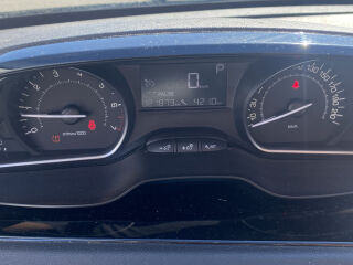 Peugeot 208 1.2 81кВ