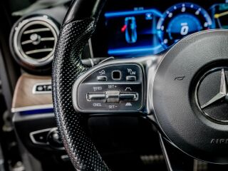 Mercedes-Benz E 220 AMG 2.0 143kW