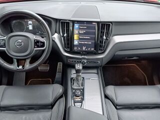 Volvo XC60 R-Design 2.0 D4 120кВ
