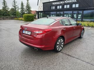 Kia Optima Exclusive Infinity 1.7 R4 100кВ