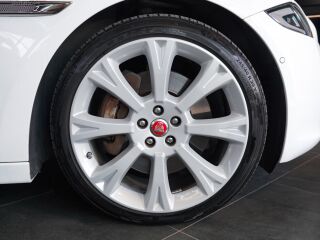 Jaguar XJ Portfolio 3.0 250кВ
