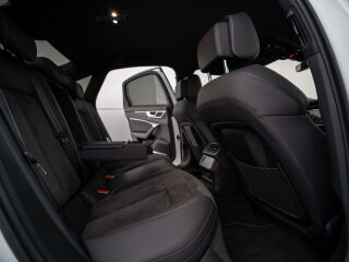 Audi A6 S line 55TFSIe quattro 2.0 270kW