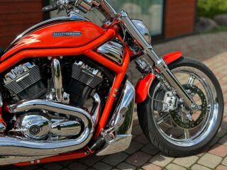 Harley-Davidson VRSCSE Screamin' Eagle CVO V-Rod V2 Revolution 92kW