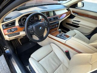 BMW 750 Ld xDrive 3.0 R6 280кВ