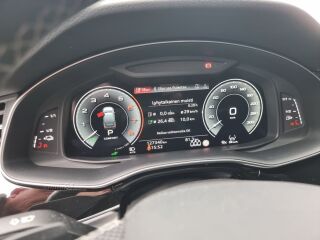 Audi Q7 55 TFSI e 3.0 250кВ