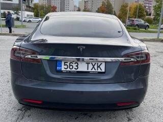 Tesla Model S 75D Dual Motor 386kW Enhanced Autopilot 158kW
