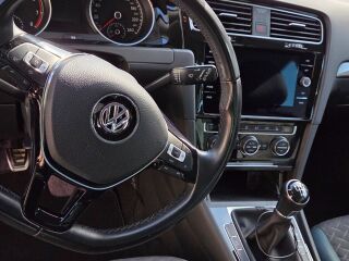 Volkswagen Golf 1.5 96kW