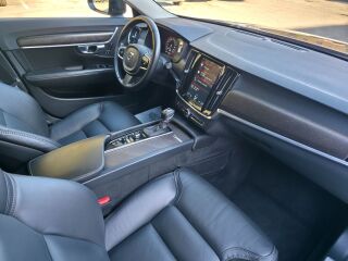 Volvo V90 Cross Country Pro D5 AWD Onyx Black 2.0 D5 173kW
