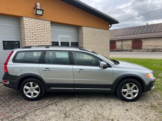 Volvo XC70 Cross Country 4WD 2.4 D5 136кВ