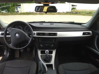 BMW 320 2.0 R4 135kW