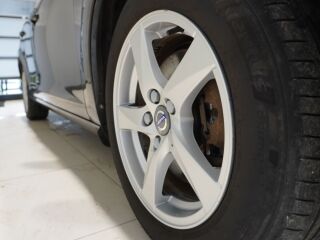 Volvo V60 2.0 140kW