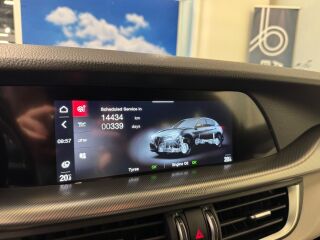 Alfa Romeo Stelvio Veloce Launch Edition 2.0 206kW