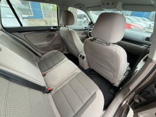 Volkswagen Golf 1.6 77kW