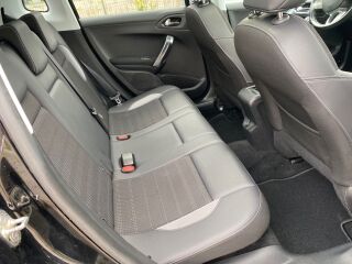 Peugeot 2008 Limited edision 1.2 81kW