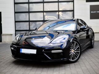 Porsche Panamera Turbo V8 4.0 404kW