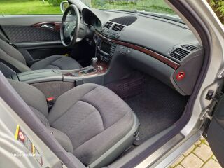 Mercedes-Benz E 220 2.1 110kW
