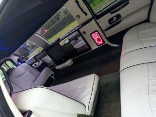Lincoln Town Car 4.6 v8 141kW