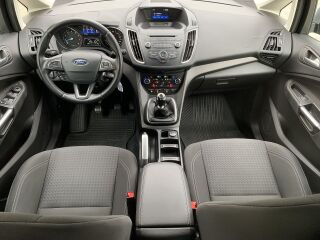 Ford Grand C-Max Titanium 1.0 74кВ