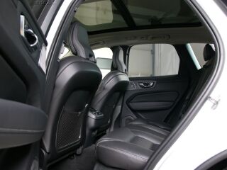 Volvo XC60 AWD ULTIMATE DARK LUXURY XENIUM FULL 2.0 B5 KERS Mild Hybrid 184kW