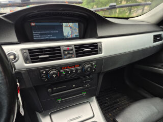 BMW 330 3.0 R6 i 190кВ