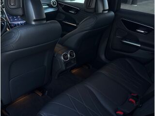 Mercedes-Benz C 220 4MATIC AVANTGARDE 2.0 147kW