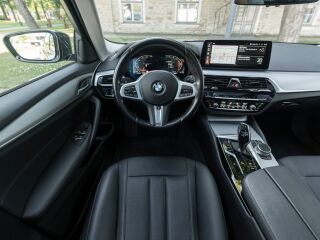 BMW 520 BMW 520d Touring G31 LCI Facelift Pano Hi Fi 2.0 R4 B47 TwinPower TDI 140kW