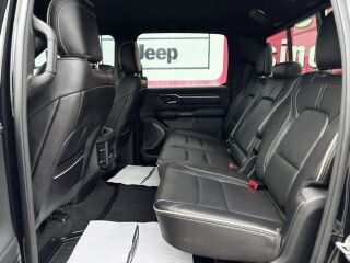 Ram 1500 Limited Night Crew Cab eTorque 5.7 V8 Hemi 395hp