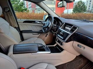 Mercedes-Benz GL 350 AMG 3.0 CDi 190kW