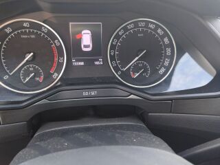 Skoda Superb Estate 1.4 110кВ