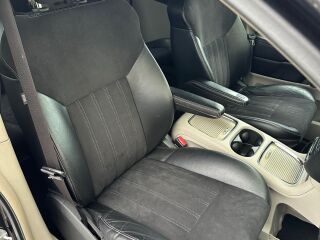 Lancia Voyager Platinum StownGO 2.8 130kW