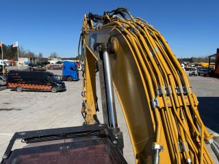 CAT / Caterpillar 330 FL 178kW