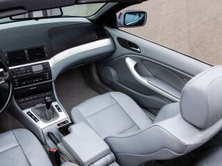BMW 325 2.5 R6 141kW