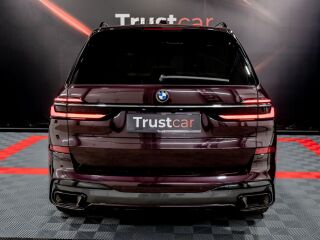 BMW X7 Sky lounge M-paket Individual 3.0 250kW