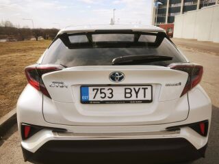 Toyota C-HR Luxury 1.8 72kW