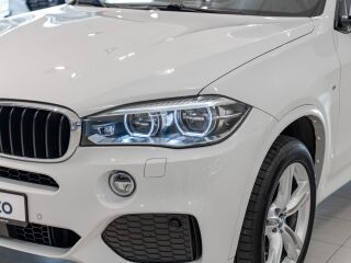 BMW X5 xDrive30d M-Sportpakett 3.0 190кВ