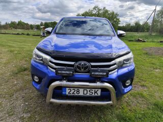 Toyota Hilux Legend 2.4 110кВ